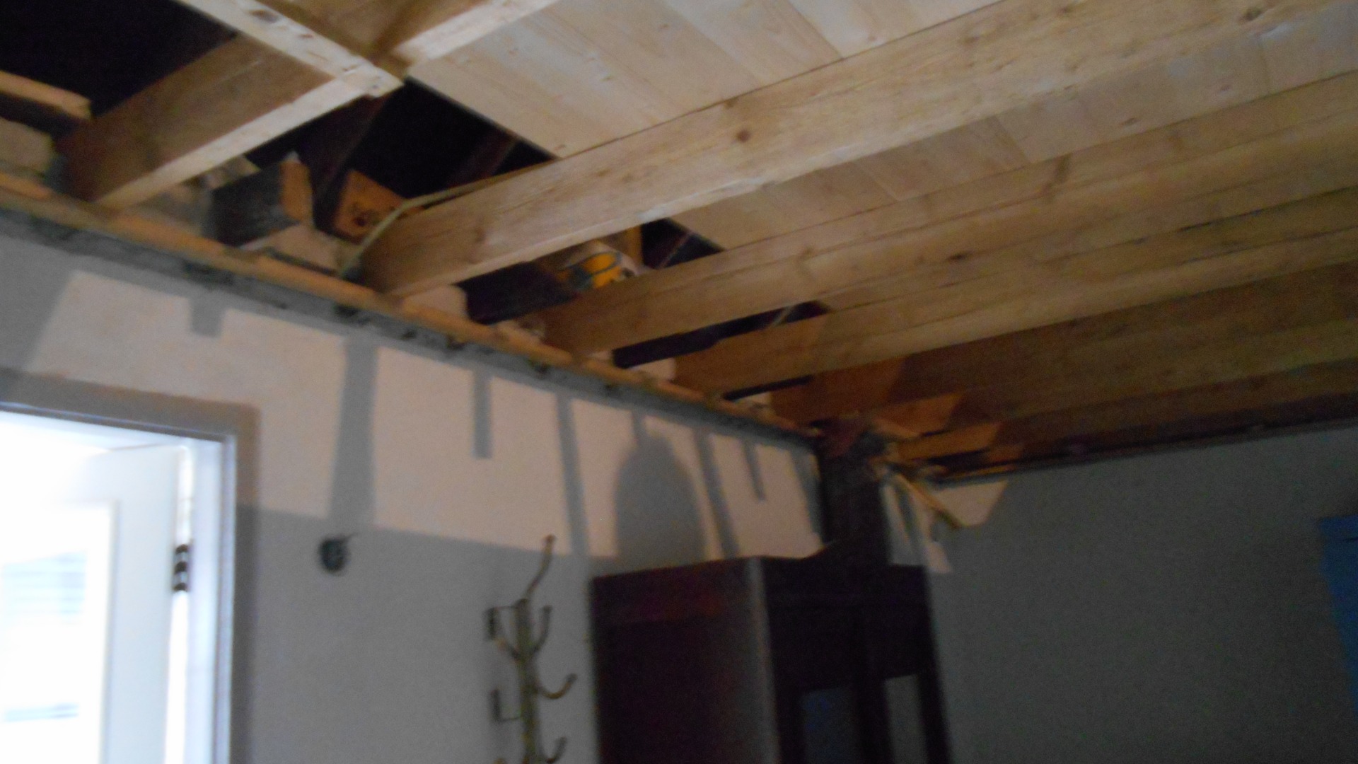 maart 2022 verandering plafond hal